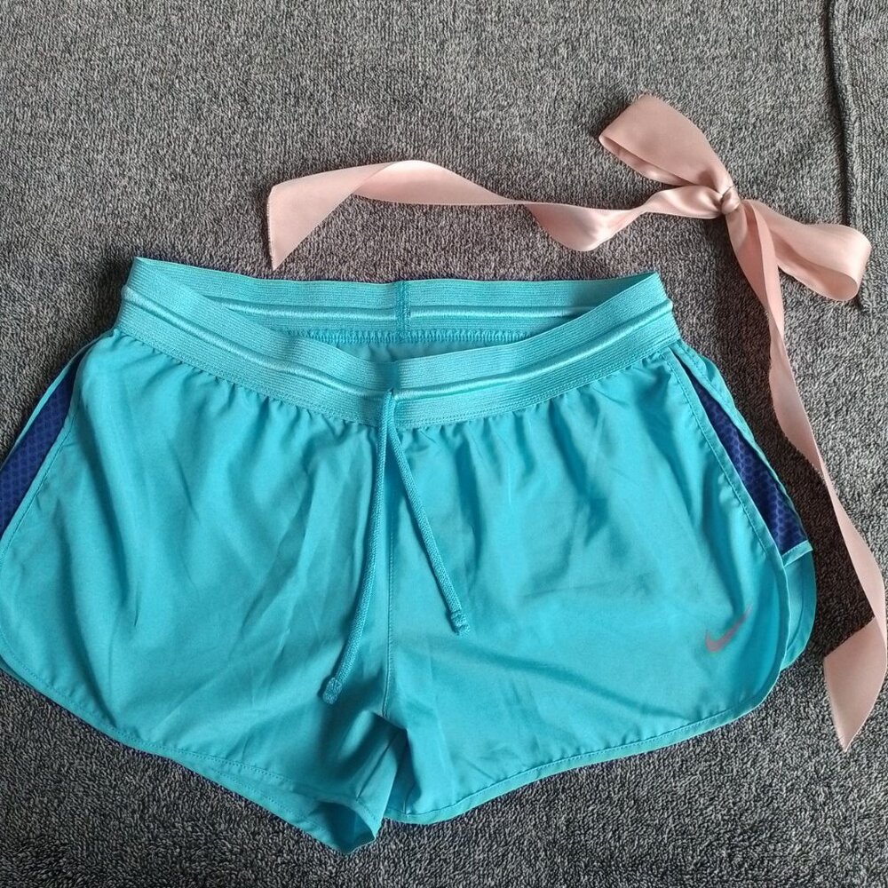 🌟 Nike Dri-FIT Athletic Shorts 🌟